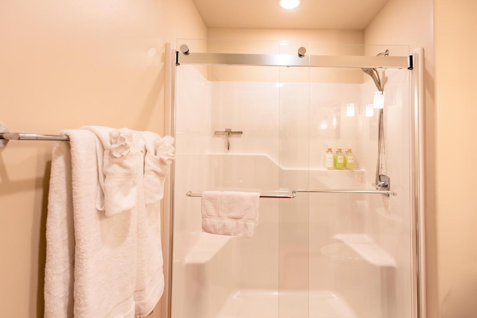 Lakeshore Lodging Suites Homer Εξωτερικό φωτογραφία